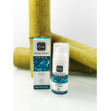 Con ácido hialurónico natural, elFluido Hidratante Stop Fatiga NaturaBIO Cosmetics previene la sequedad y protege la piel.