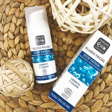 El Fluido Hidratante Stop Fatiga NaturaBIO Cosmetics calma, alivia y recupera la piel cansada y apagada.
