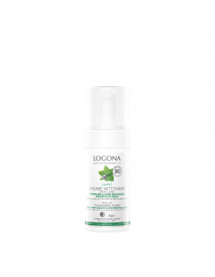 Espuma Limpiadora Purificante Menta & Ácido Salicílico Bio Logona, retira las impurezas y el maquillaje del rostro.