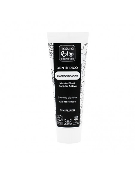 Dentífrico Blanqueador de NaturaBIO Cosmetics.