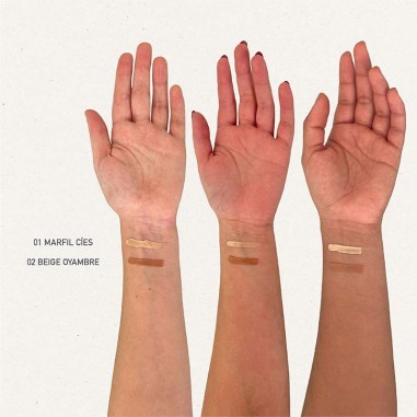 Prueba de color en piel Corrector líquido 01 Marfil Cíes NaturaBIO Cosmetics