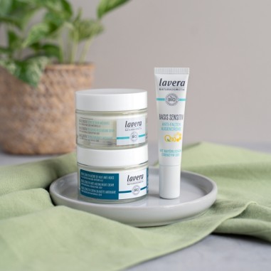 Linea facial Q10 Basis Sensitiv lavera