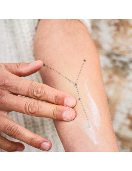 Crema reparadora post tatuaje CICA REPA Laboratoires de Biarritz