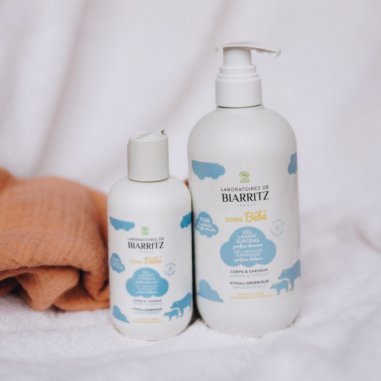Dos formatos del Gel baño perfumado bebé 500ml Laboratoires de Biarritz