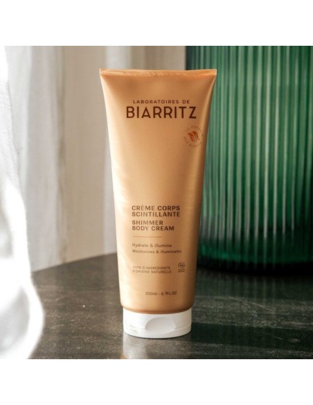 Crema corporal iluminadora Laboratoires de Biarritz textura crema