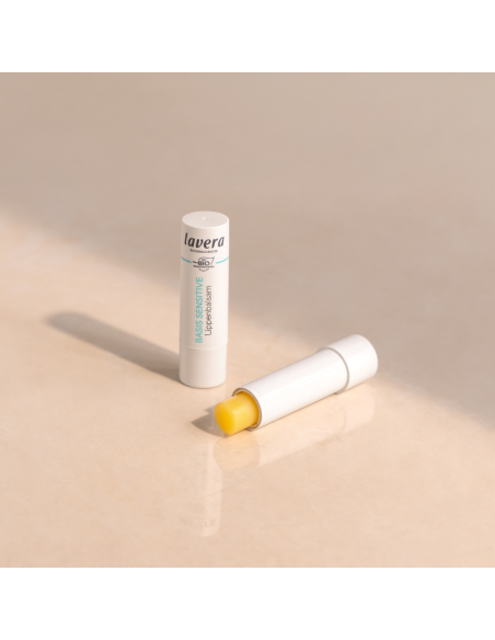 Bàlsam labial Basis Sensitive oli de jojoba & ametlles BIO lavera
